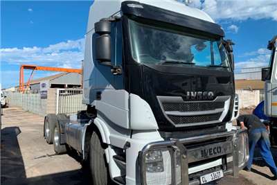 Kaca Mobil Berjamur? Hilangkan dengan Ini!